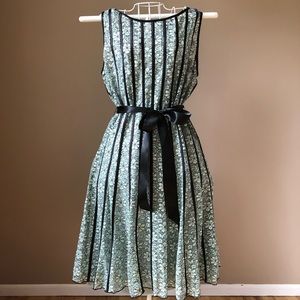 SL Fashions · Lace Dress